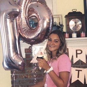 Meet your Posher, Sophia